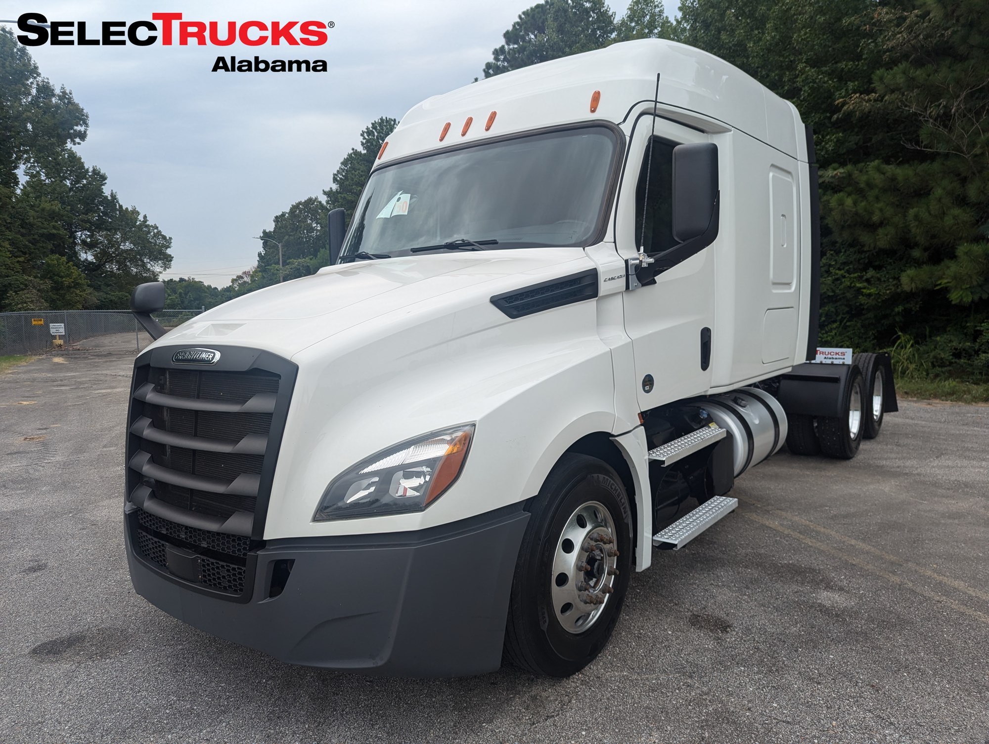 2020 FREIGHTLINER CA126SLP