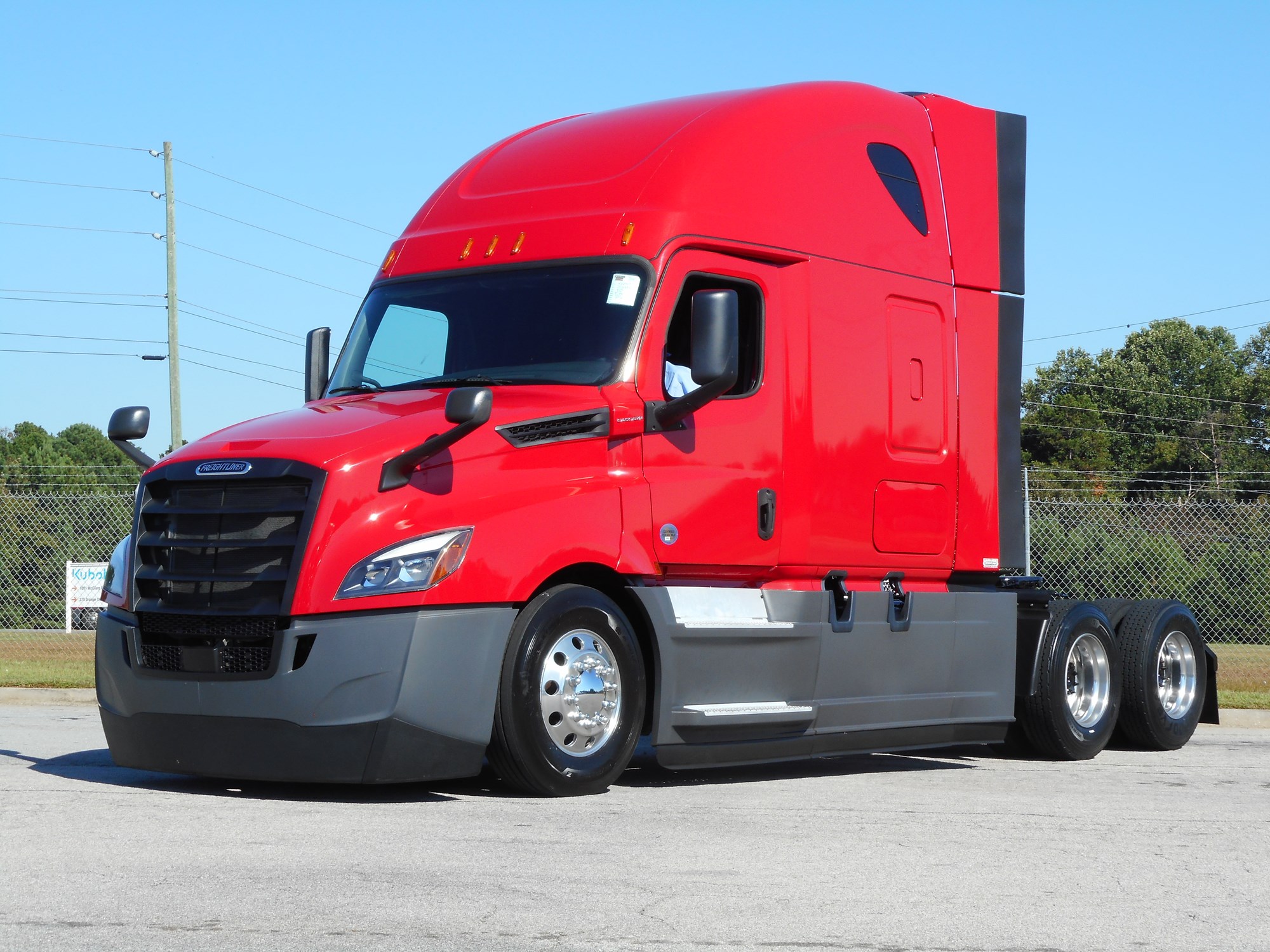 2020 FREIGHTLINER CA126SLP