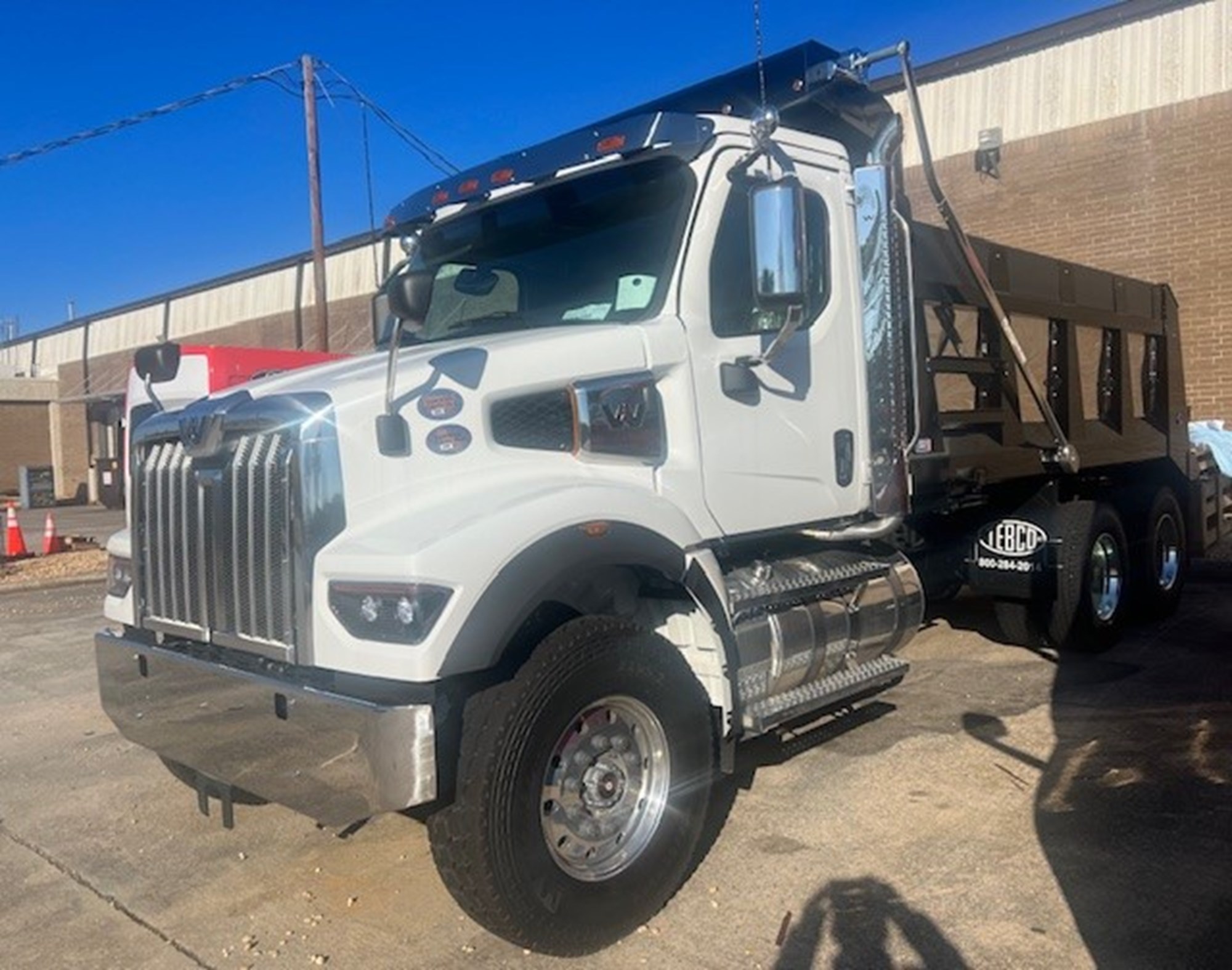 2025 WESTERN STAR 47X