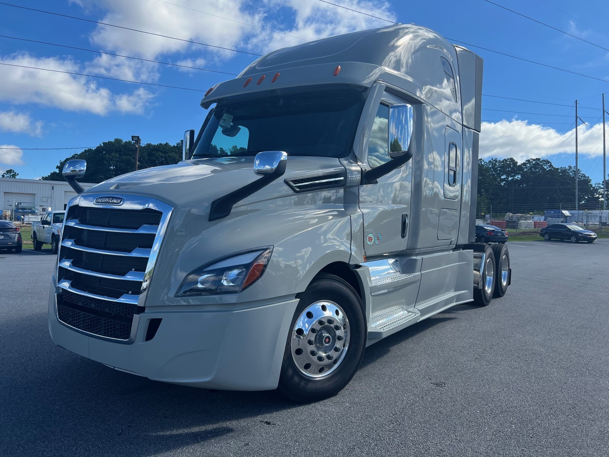 2025 FREIGHTLINER CA126SLP