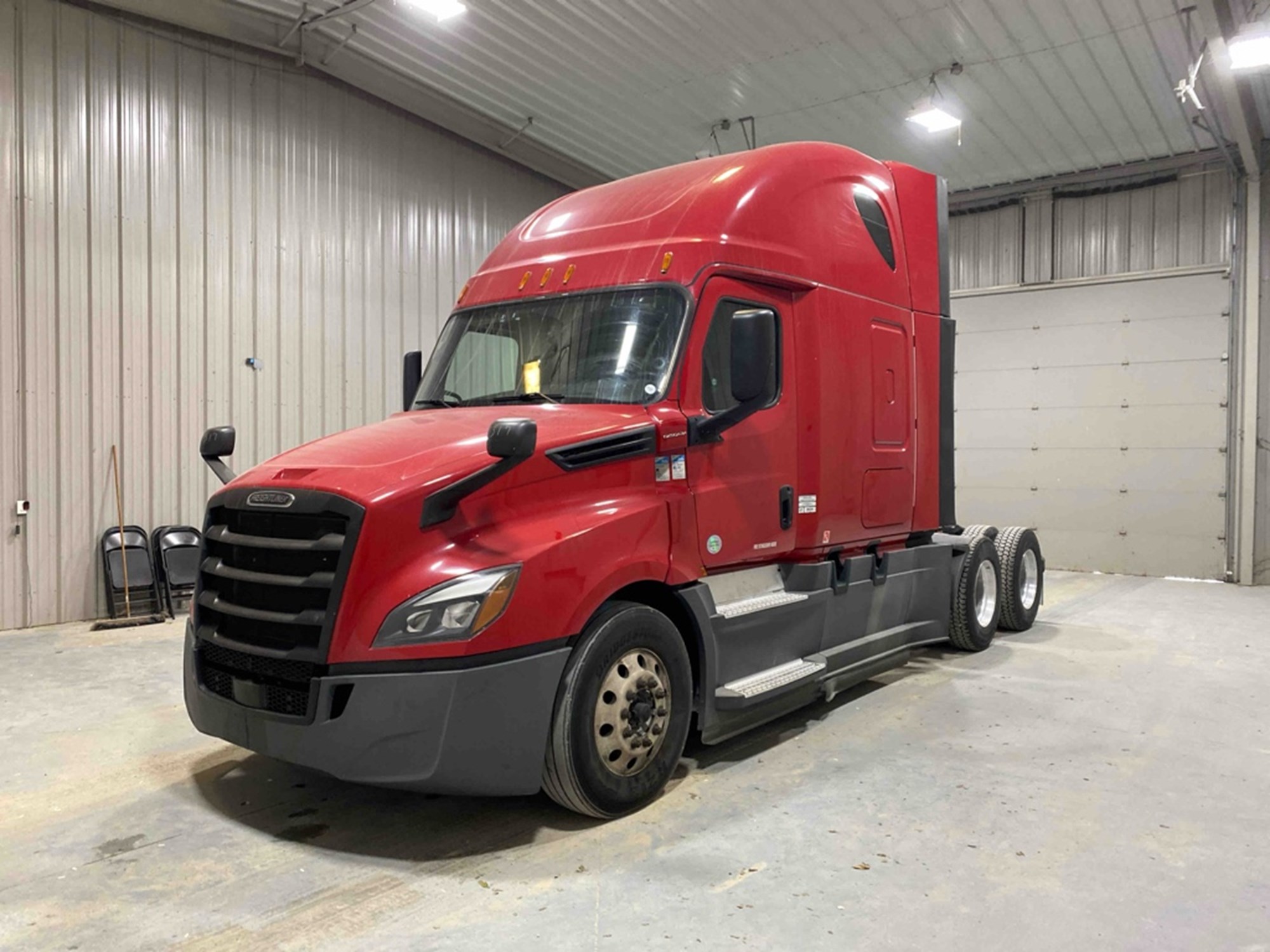 2020 FREIGHTLINER CA126SLP