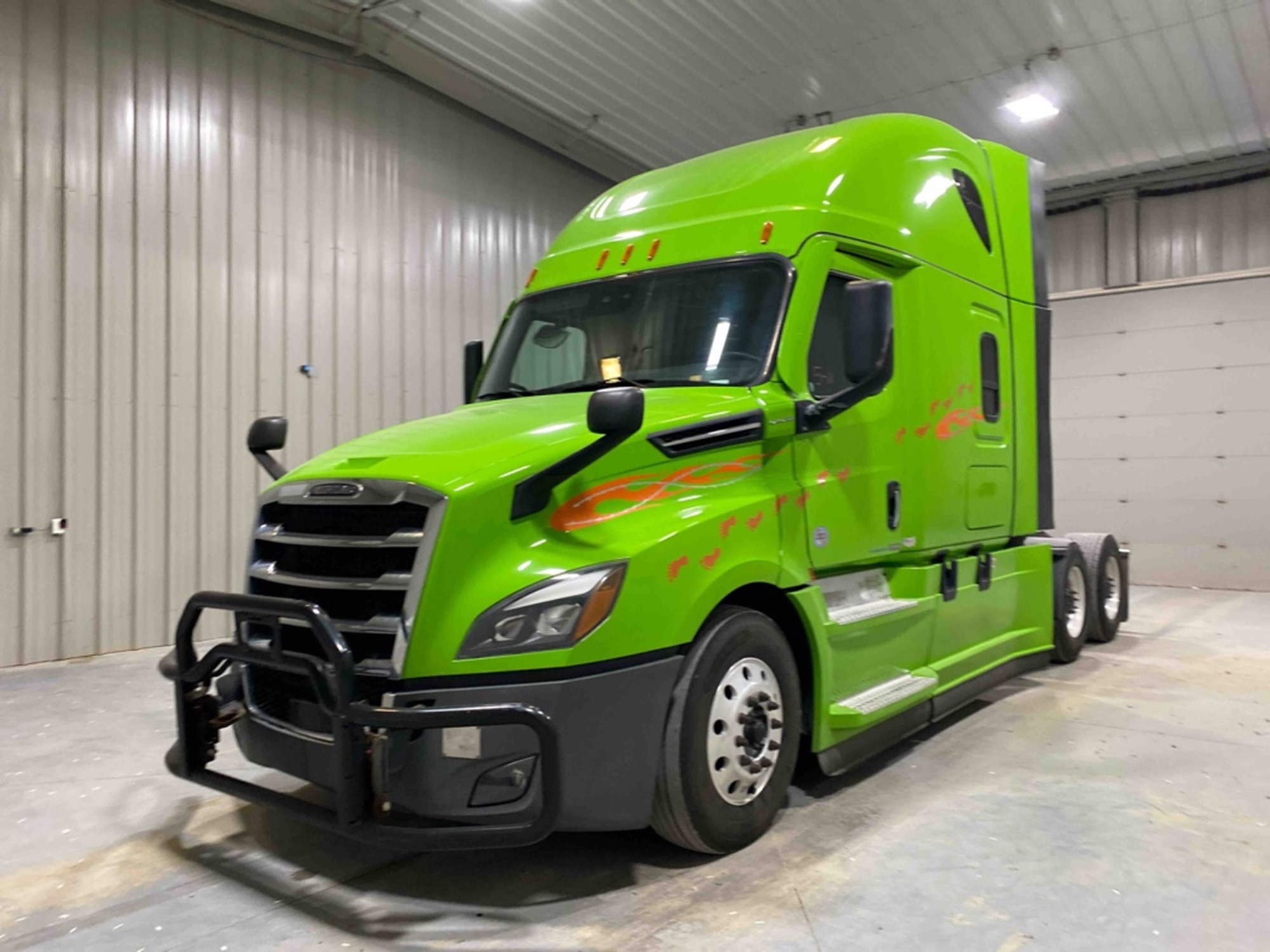 2021 FREIGHTLINER CA126SLP