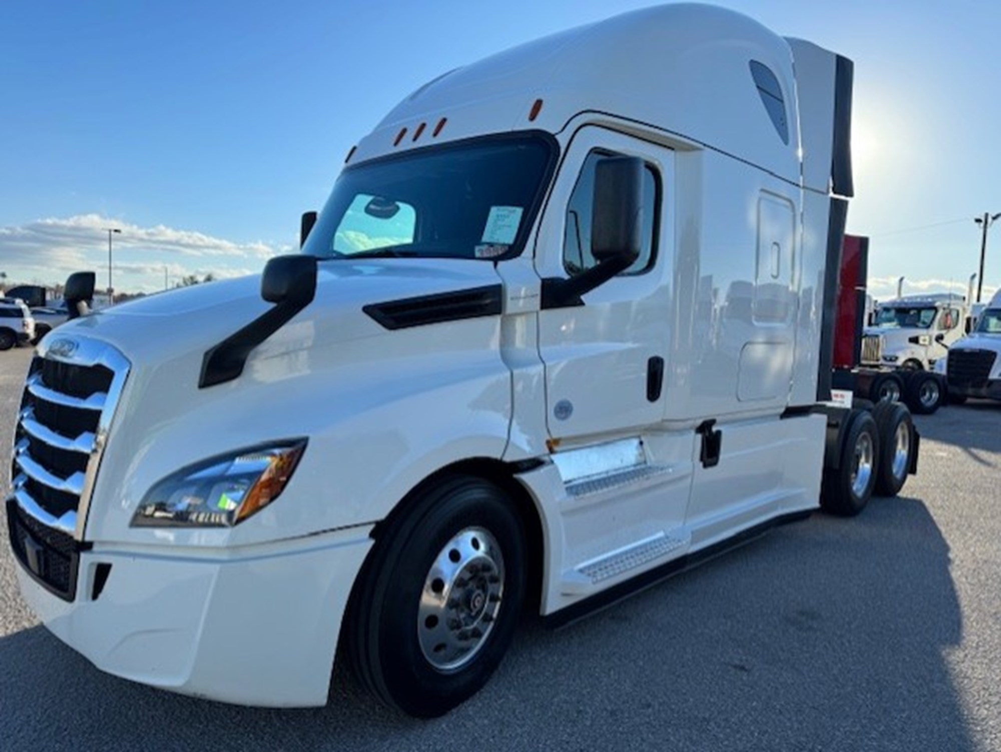 2020 FREIGHTLINER CA126SLP