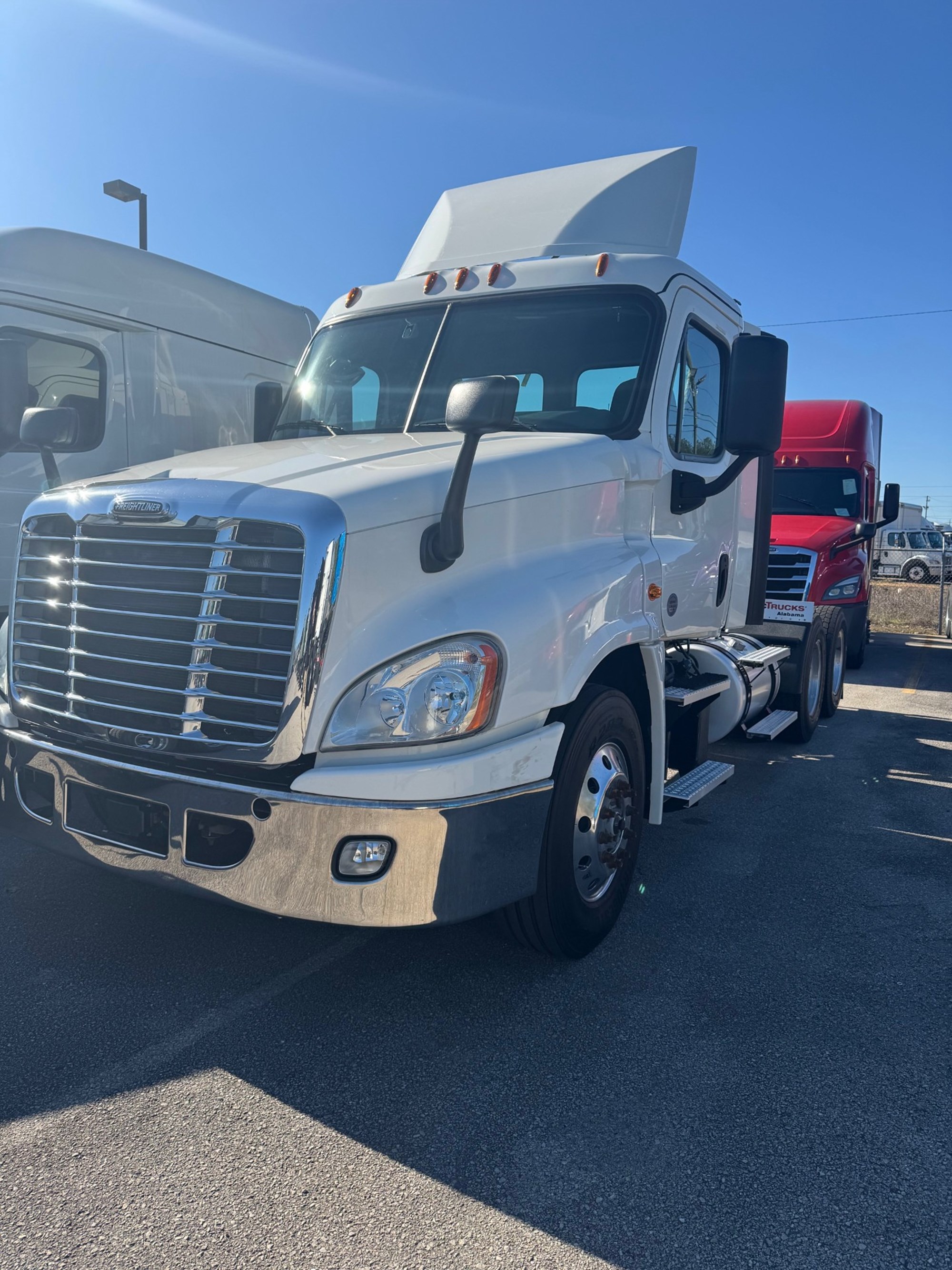 2020 FREIGHTLINER CASCADIA 125