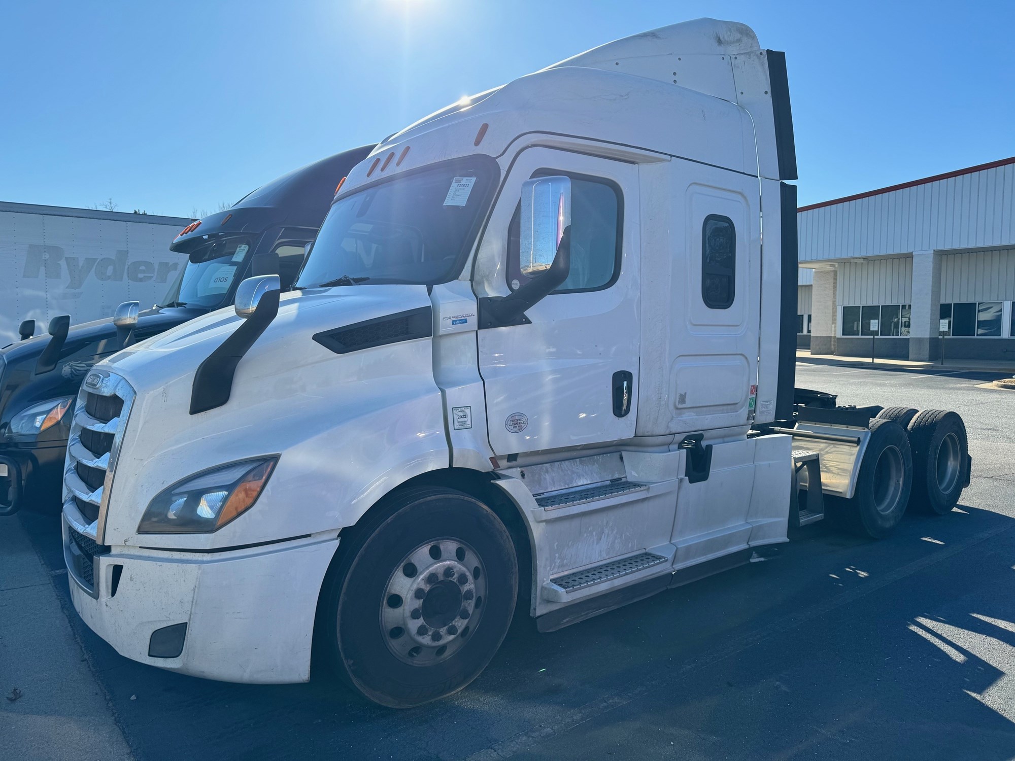 2019 FREIGHTLINER Cascadia 116