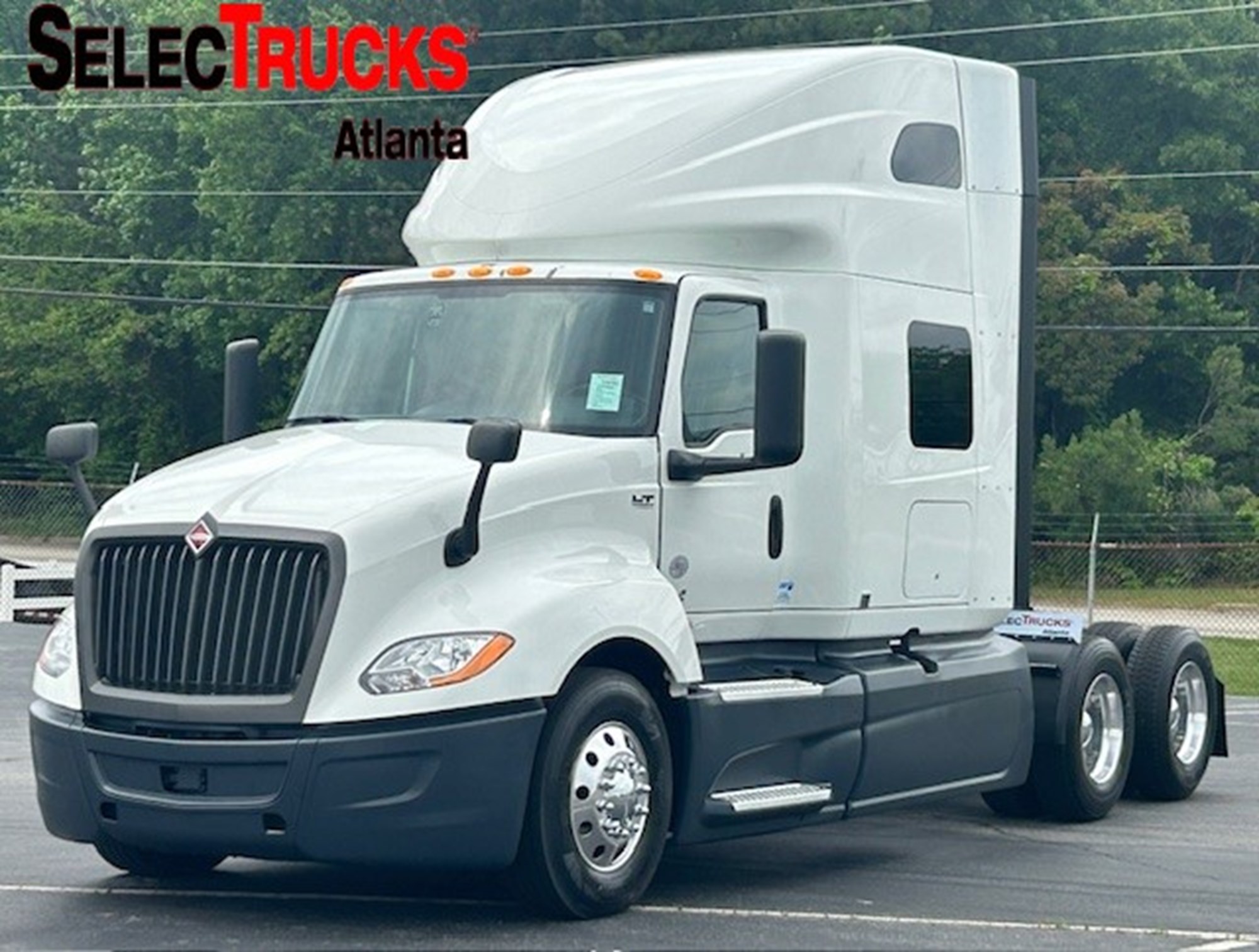 2022 International LT625